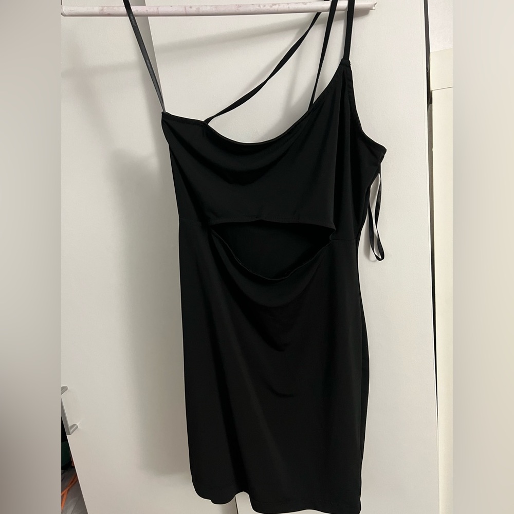 Black forever 21 cut out dress